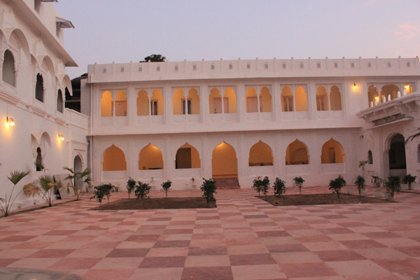 Dera Khairwa- The Fort Palace