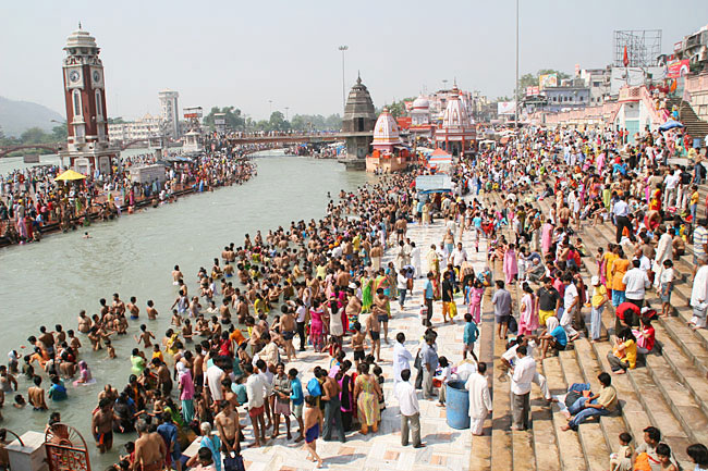 Travel Information, History, Story and Images of The Ghats, Haridwar,  Uttarakhand, India